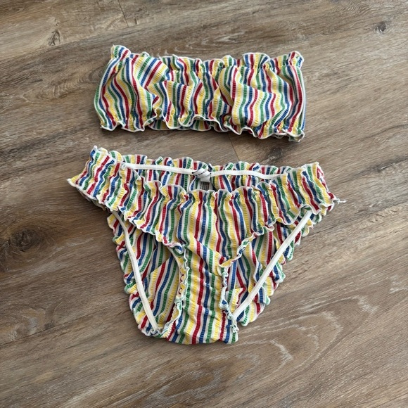 Solid & Striped Women's XS Rainbow Striped Bikini Seersucker Ruffle Audrey Top - Picture 3 of 14